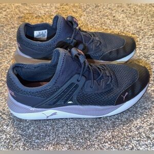 puma Pacer Future JR athletic sneakers Kids Size 2 blue purple white